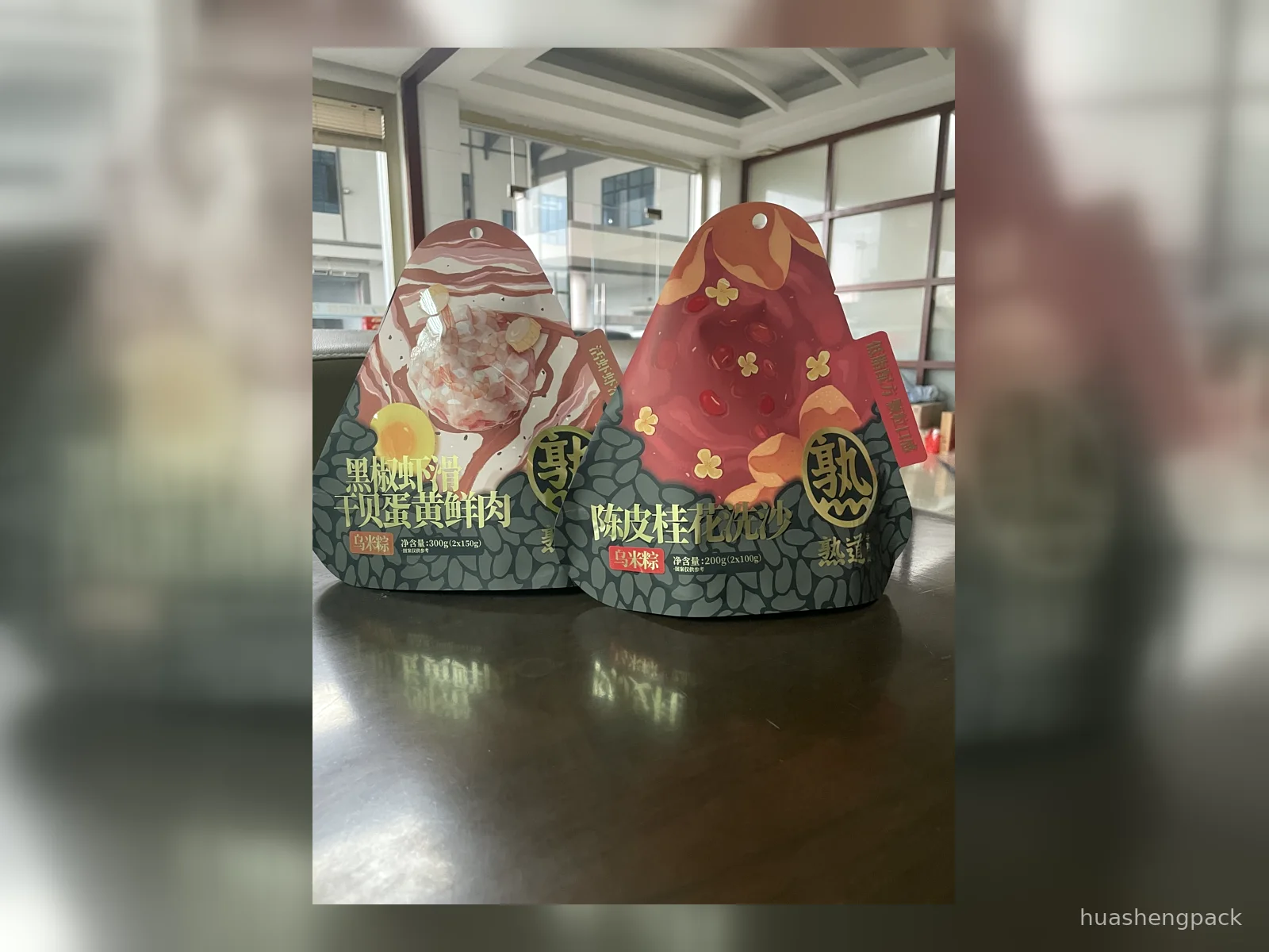 Shaped food pouch display 1 · FP-01